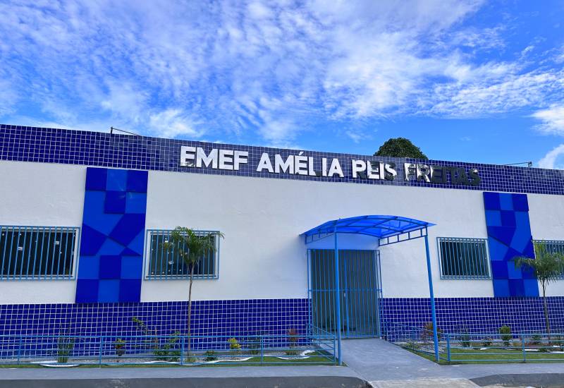 Escola Amélia Reis é reinaugurada 100% revitalizada