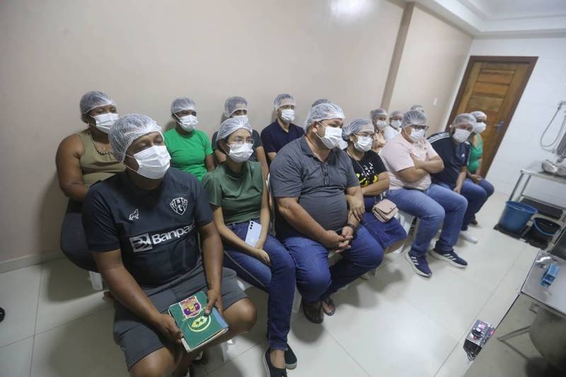 "Casa do Açaí" oferecendo mais uma capacitação.