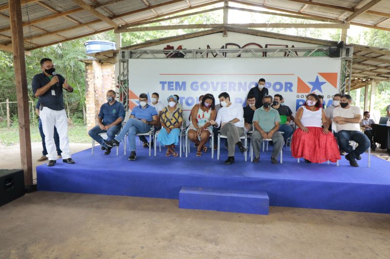 Entrega do cadastro Ambiental Rural na comunidade do Abacatal