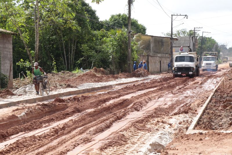 Obras de saneamento em Águas Lindas