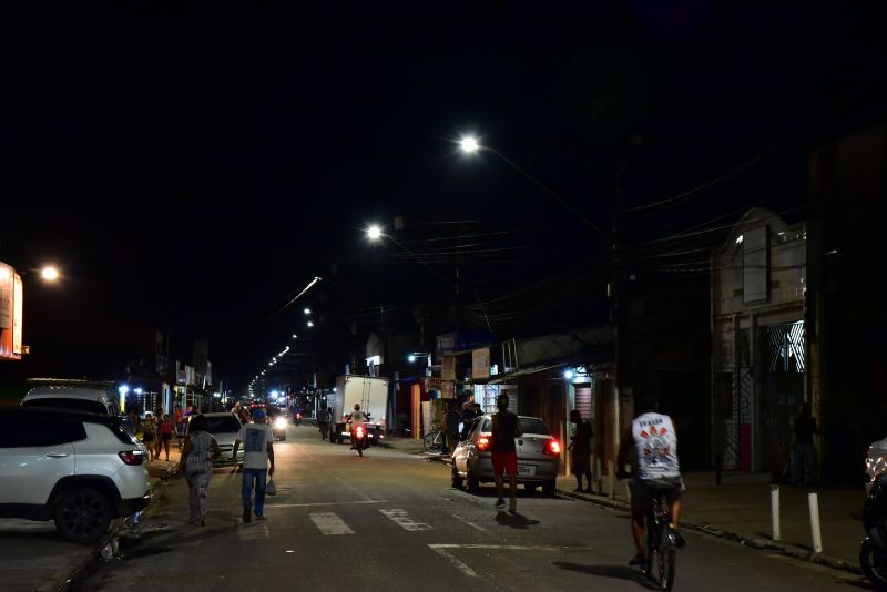 Entrega de iluminação pública no Residencial Jardim Jader Barbalho