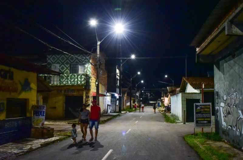 Entrega iluminação de led no Park Aanne, mais luz pra Ananindeua