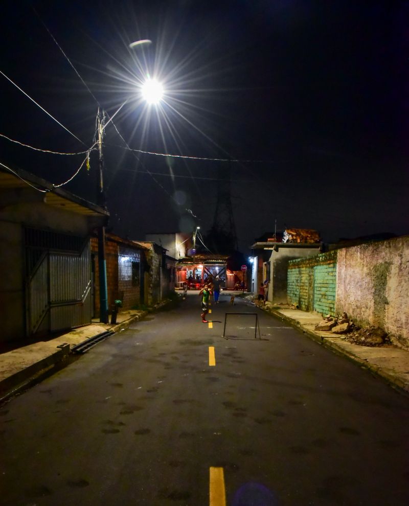 Programa Ilumina na rua Manguara