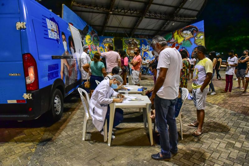 orujão da vacinação Praça da Biblia