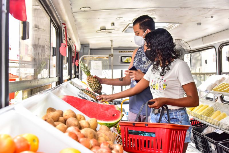 Varejão Móvel no conjunto Viver bem no Aurá