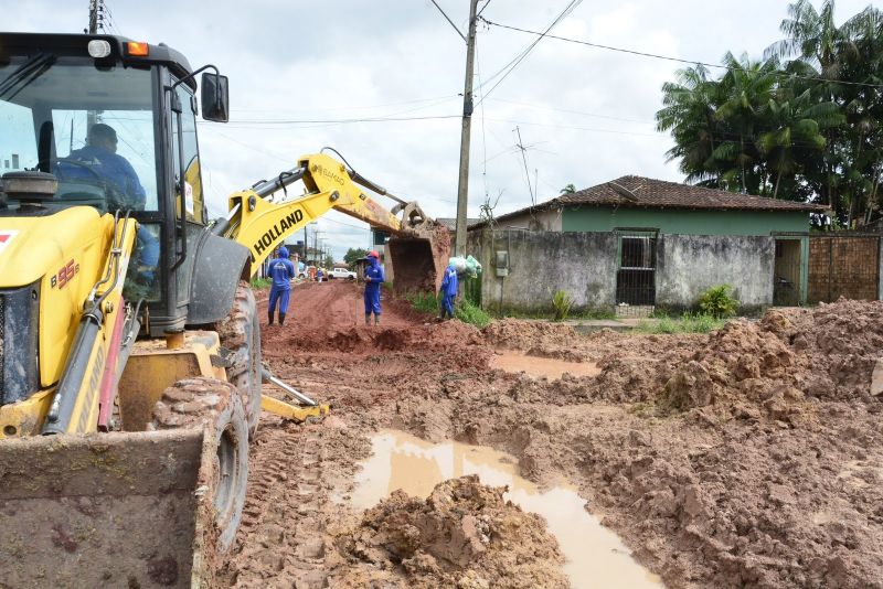 Visitação as Obras de Pavimentação no Conjunto Girassol, rua Flor de Liz - Águas Brancas