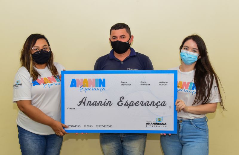 Entrega de Crédito Ananin Esperança para 25 pessoas na Acia