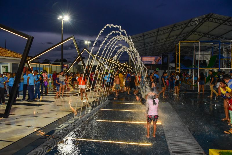 Inauguração da praça de Águas Lindas Parque das Águas