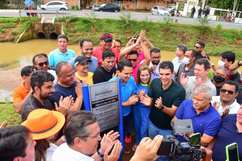 Entrega de Macrodenagem e Infraestrutura Viária do Trecho I do Canal das Toras