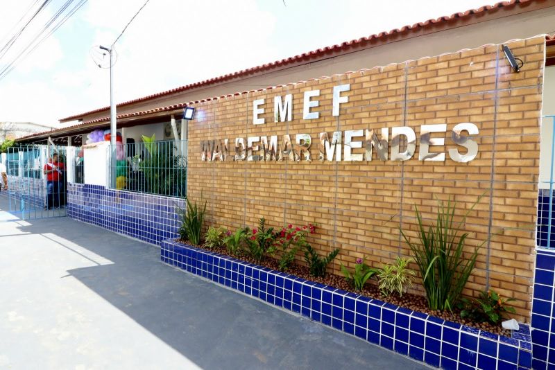 Entrega da 24ª Unidade de EMEF Educação Waldemar Mendes no Icuí  Guajará