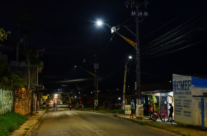 Entrega do Programa Ilumina mais luz para Ananindeua no bairro do Icuí