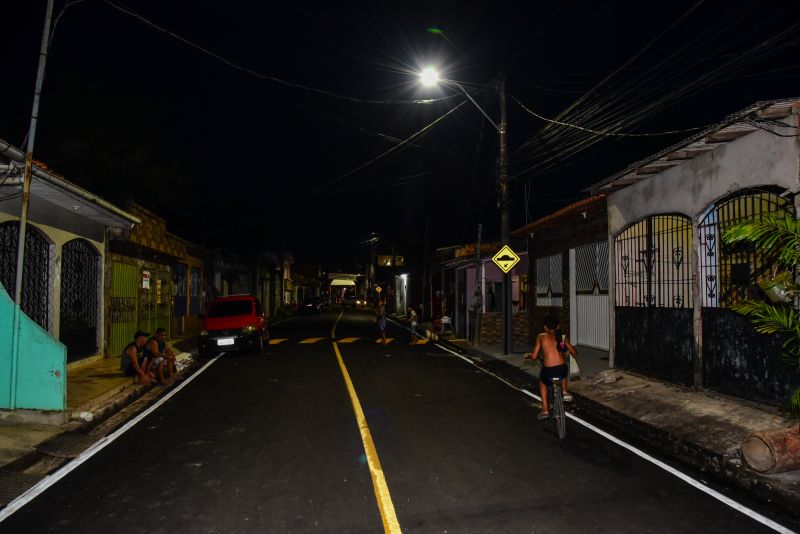 Ato de entrega e inauguração da rua pavimentada e iluminação em Led, rua Santa Inês no Una