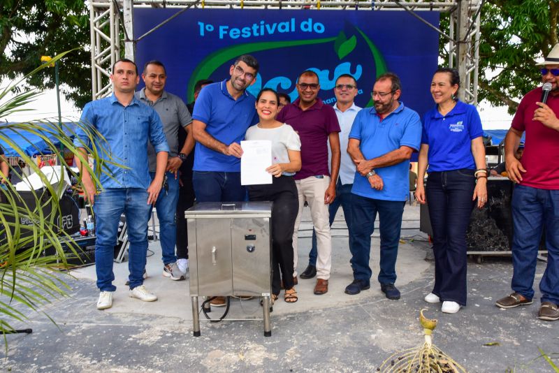 1º Festival do Açaí em Ananindeua e entrega de equipamentos para os batedores de açaí no complexo da Cidade Nova VIII