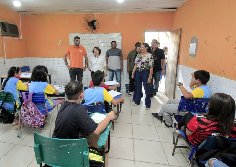 Assinatura de Ordem de Serviço para Reforma da EMEF Nova Tauari no Icuí Guajará