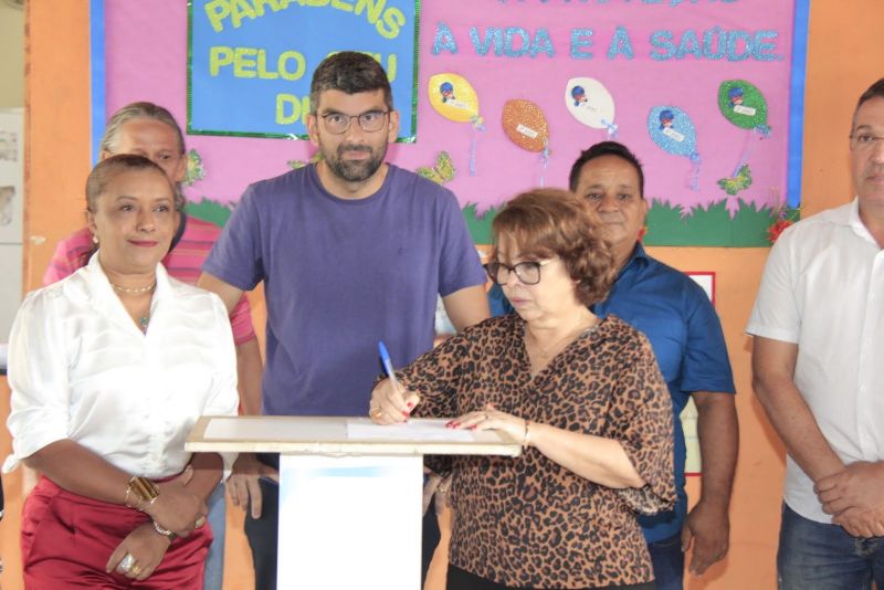 Assinatura da Ordem de Serviço para Reforma da EMEF Santa Terezinha