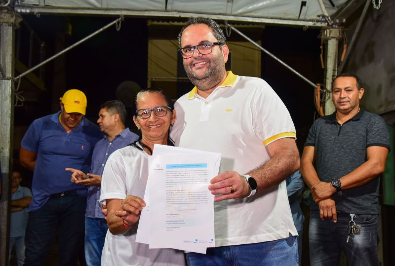 Entrega de 74 Títulos de Propriedade de Terra da Área do Loteamento Primavera no bairro do Atalaia