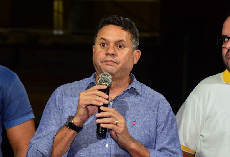 Entrega de 74 Títulos de Propriedade de Terra da Área do Loteamento Primavera no bairro do Atalaia