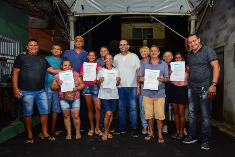 Entrega de 74 Títulos de Propriedade de Terra da Área do Loteamento Primavera no bairro do Atalaia
