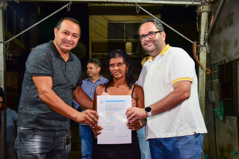 Entrega de 74 Títulos de Propriedade de Terra da Área do Loteamento Primavera no bairro do Atalaia