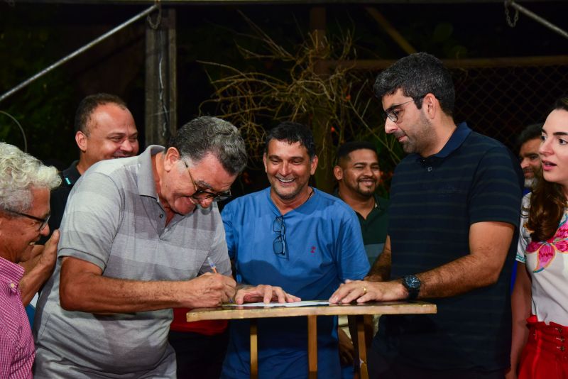Assinatura da Ordem de Serviço para Reforma da Praça Eliana Aranha no Conjunto Geraldo Palmeira no Distrito Industrial