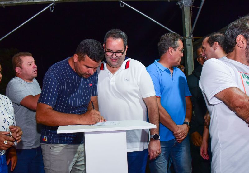 Assinatura de Ordem de Serviço de Revitalização e Modernização da Praça com Quadra Poliesportiva do Warislândia no Icuí Laranjeira