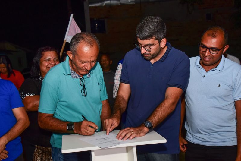 Assinatura de Ordem de Serviço para Obras de Drenagem e Pavimentação Asfáltica na Comunidade do Vasquinho no bairro co Curuçambá