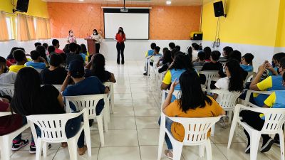 Prefeitura promove ação para lembrar a importância em debater a temática da gravidez na adolescência