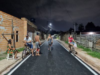 Moradores de Águas Lindas ganham ruas urbanizadas