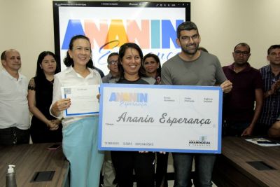 Microempreendedores de Ananindeua recebem benefícios da Prefeitura