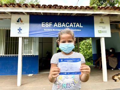 Crianças quilombolas são vacinadas contra a Covid-19 em Ananindeua