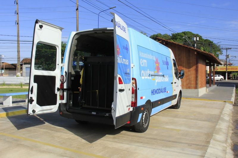Entrega do Veiculo para Transportar Pacientes em Tratamento de Hemodiálise no bairro Coqueiro