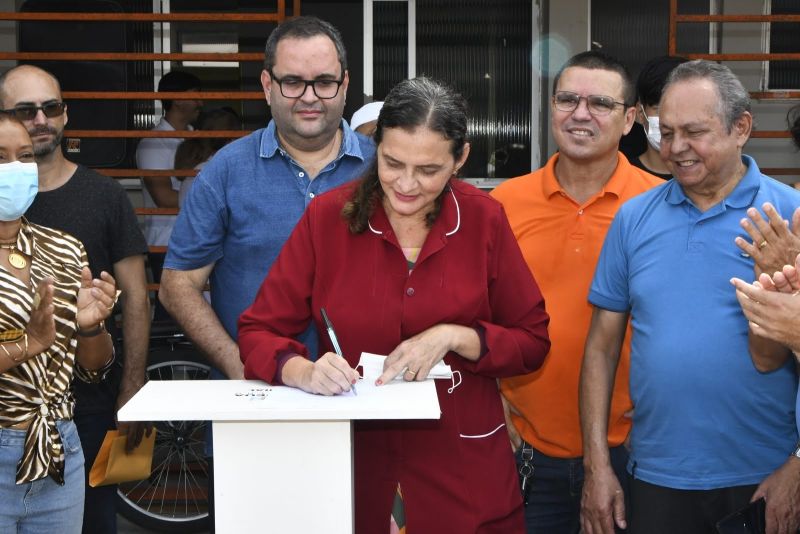 Assinatura de Ordem de Serviço para Reforma e Ampliação dos Serviços da Unidade de Saúde da Guanabara e Ubs e Urgência e Emergência e Emergência