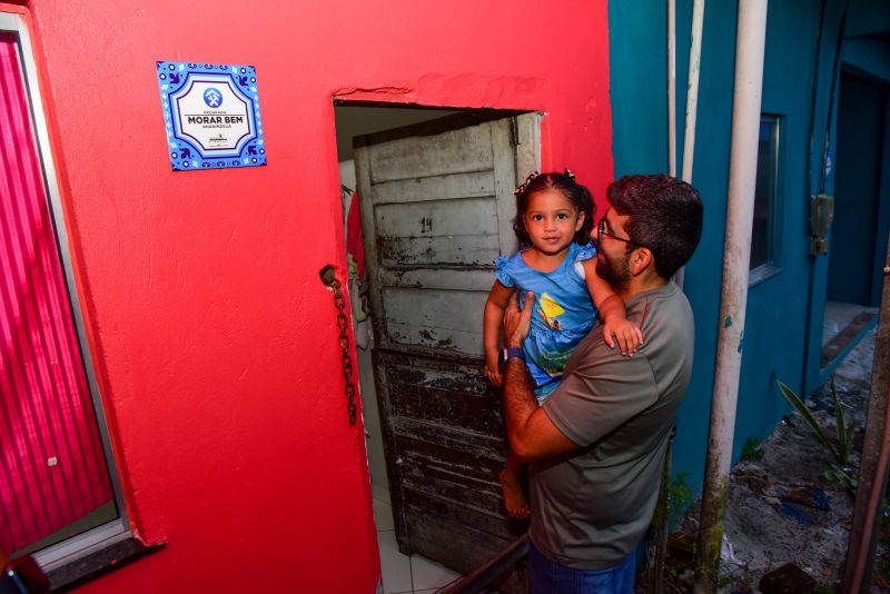 Entrega de Casas Reformadas pelo Programa Morar Bem, na Comunidade Pedreirinha no Bairro da Guanabara