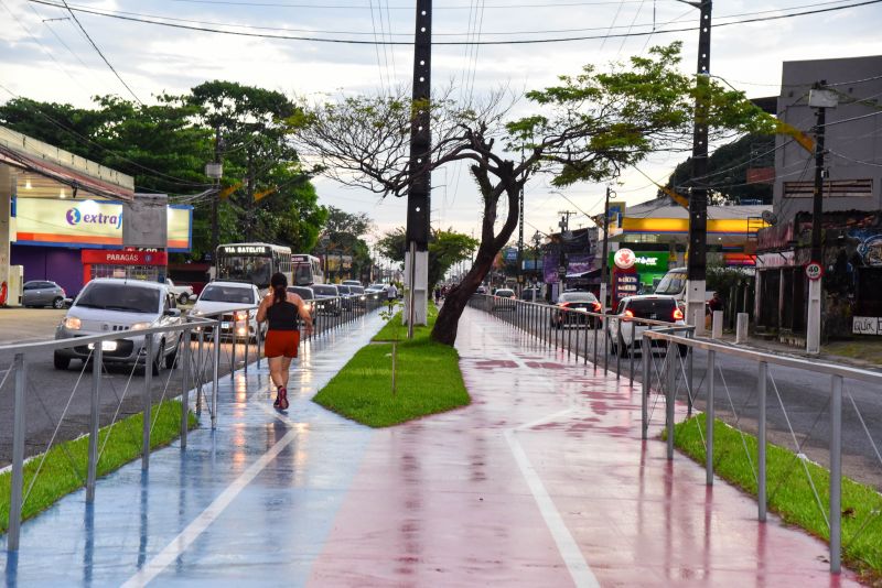 Novo Canteiro Central da Avenida Três Corações Totalmente Reformado E Revitalizado