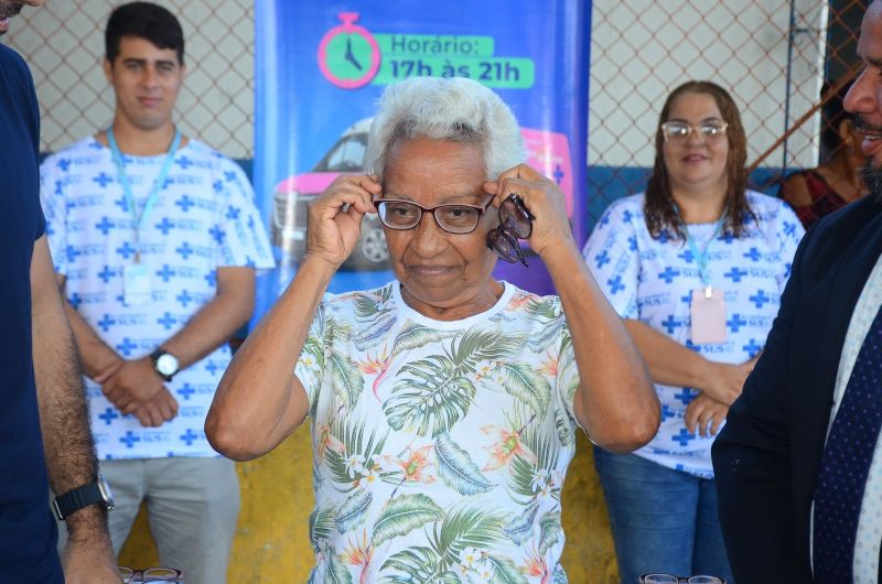 Entrega de Óculos para Paciente atendidos na Ação Corujão da Saúde no bairro do 40Horas