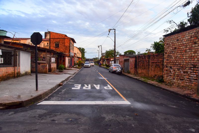 Inauguração Asfáltica das ruas da Comunidade Padre Cícero, Tio Patinhas Área I no bairro Águas Lindas