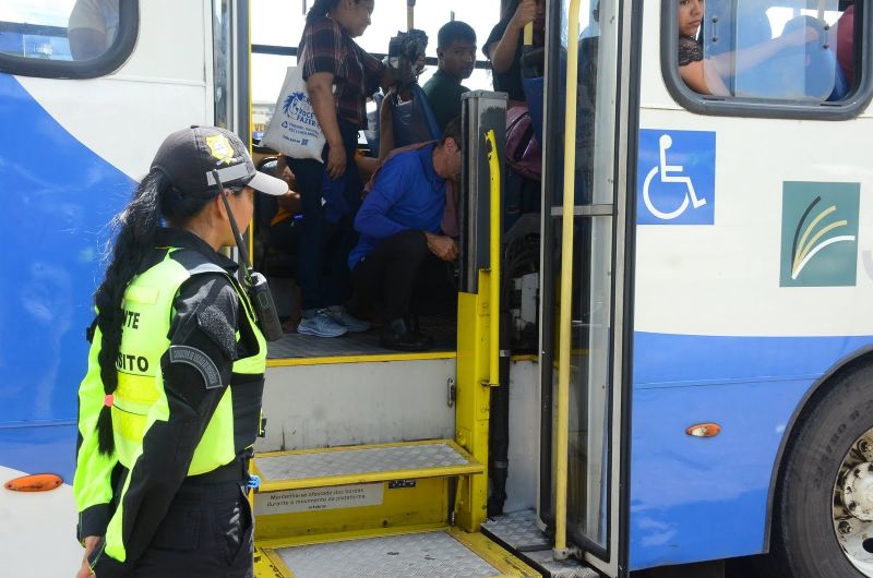 Ação de Fiscalização nos Ônibus em Conjunto com Semutran, Detran e Ministério Público