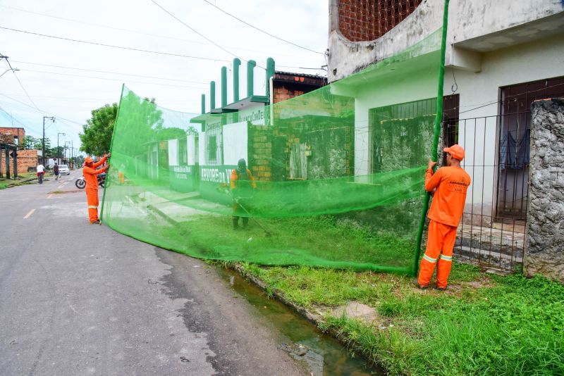 Programa Prefeitura Em Movimento, Imagens de roçagem e limpeza da rua Antonio Concelheiro na comunidade Marighella no Aurá