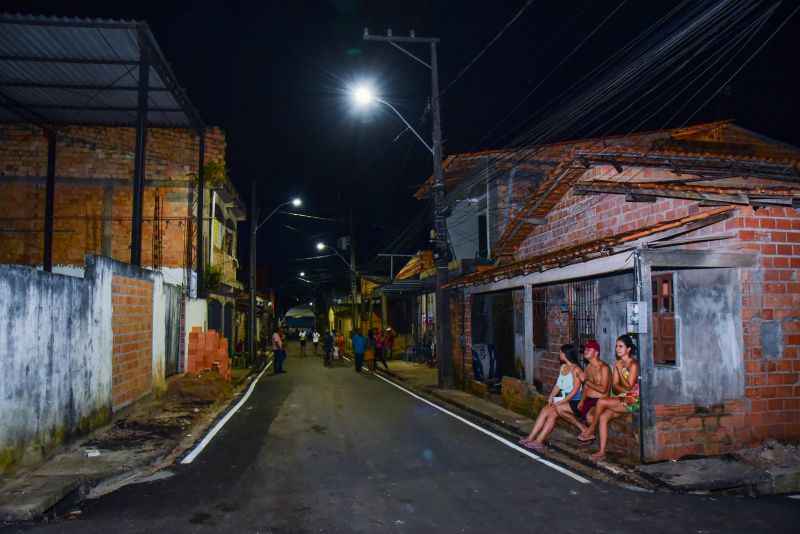 Inauguração das ruas da comunidade Helderlândia no Distrito Industrial