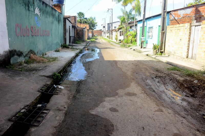 Assinatura de ordem de serviço para pavimentação da rua 2 de Setembro e 2 de Outubro no bairro Águas Brancas