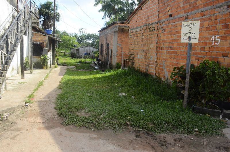 Assinatura de ordem de serviço para pavimentação da rua 2 de Setembro e 2 de Outubro no bairro Águas Brancas