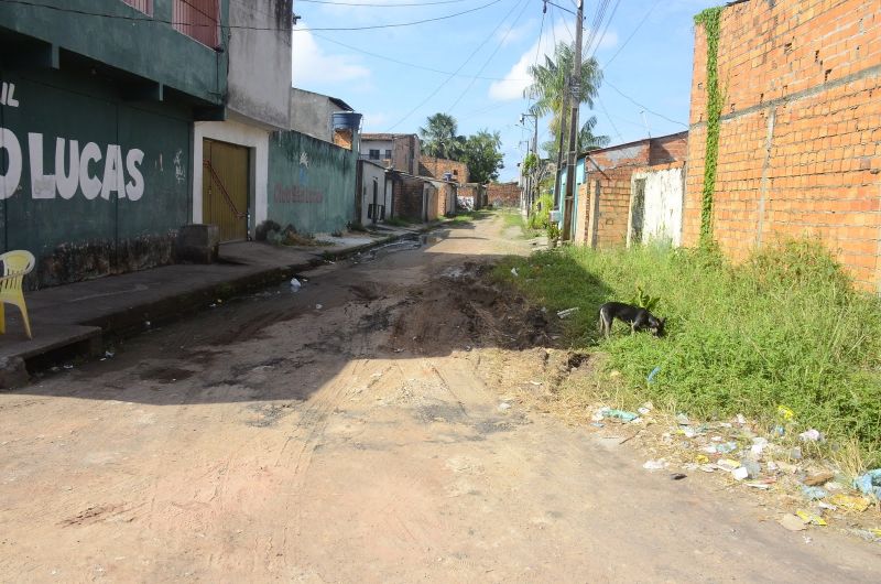 Assinatura de ordem de serviço para pavimentação da rua 2 de Setembro e 2 de Outubro no bairro Águas Brancas