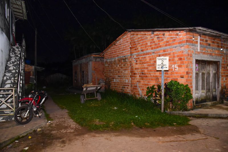 Assinatura de ordem de serviço para pavimentação da rua 2 de Setembro e 2 de Outubro no bairro Águas Brancas