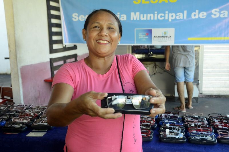 Entrega de Óculos para pacientes atendidos no Corujão da Saúde na comunidade do Aurá