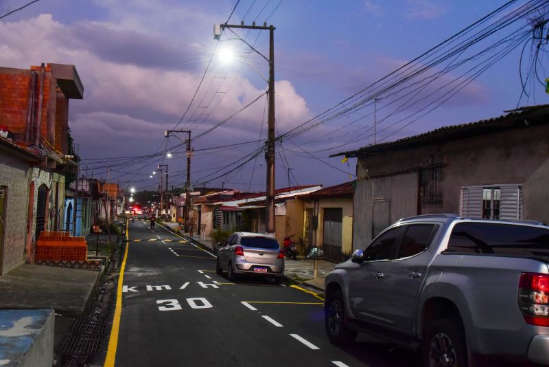 Inauguração de ruas pavimentadas nas We´s 55,56,57,58,60,61 E 62 no conjunto Guajará I