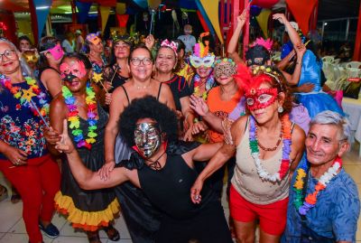 Galeria: Baile de Máscaras da Melhor Idade no clube Asbep