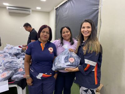 SAMU de Ananindeua recebe novos uniformes 