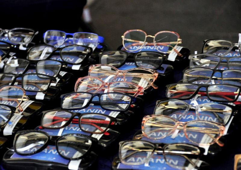 Entrega dos óculos para pacientes atendidos na 16ª Edição do Prefeitura Em Movimento no Curuçambá