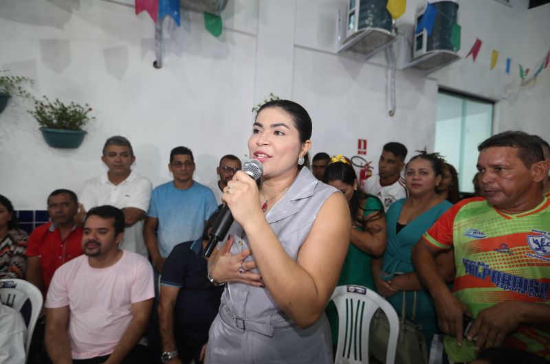 Inauguração da Escola Professora Adelina Lúcia de Souza Rodrigues no bairro do Una