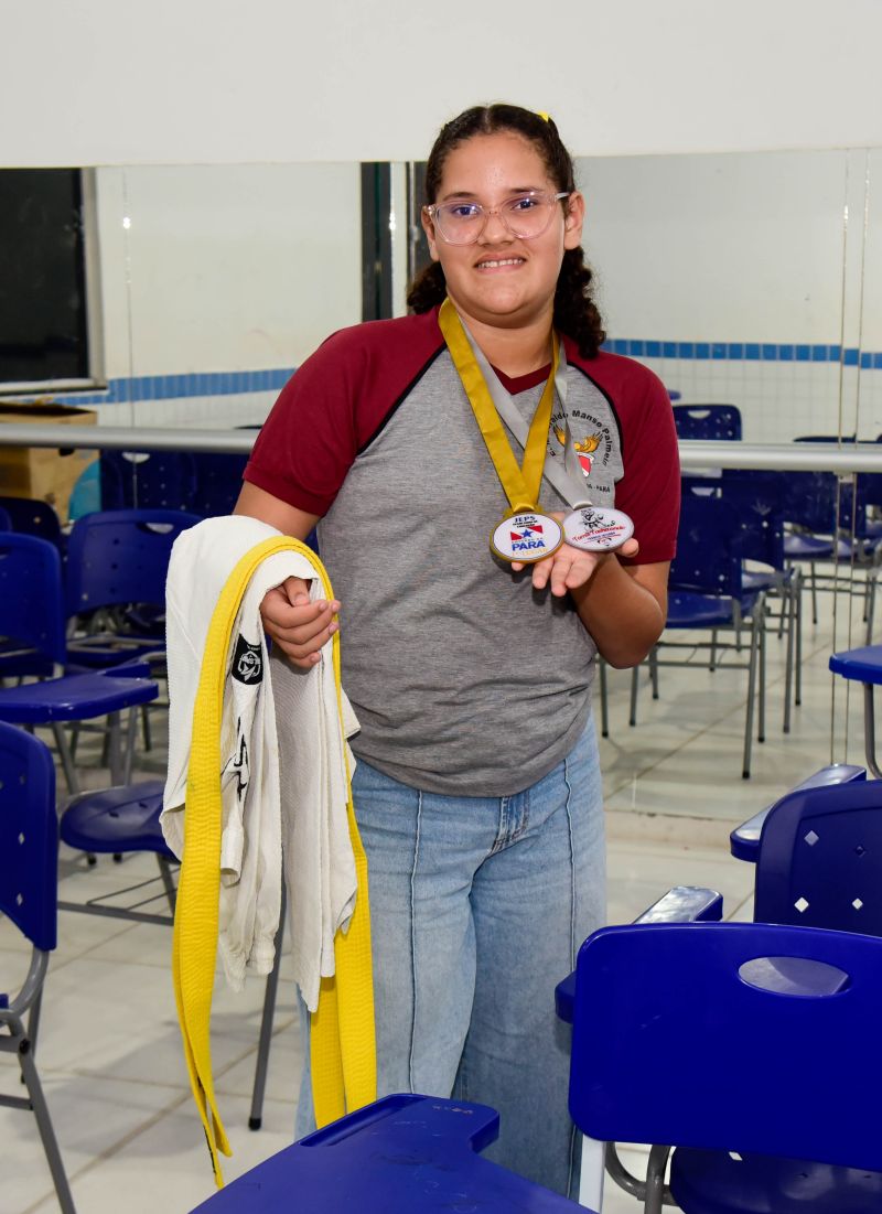 Imagens da aluna Alice Batista Martins que ganhou o JEPS Estadual De Taekwondo